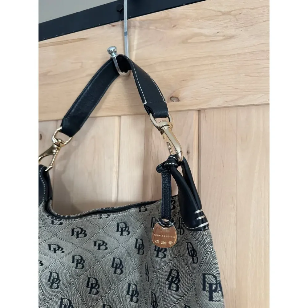 Dooney & Bourke | Signature Large Shoulder Tote Bag in Black - Picture 3 of 13